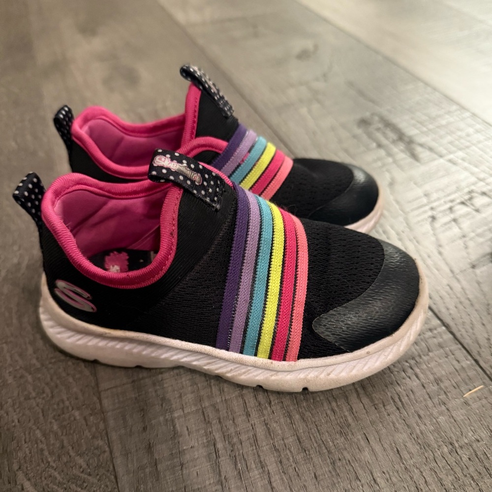 Girls Sketchers Shoes